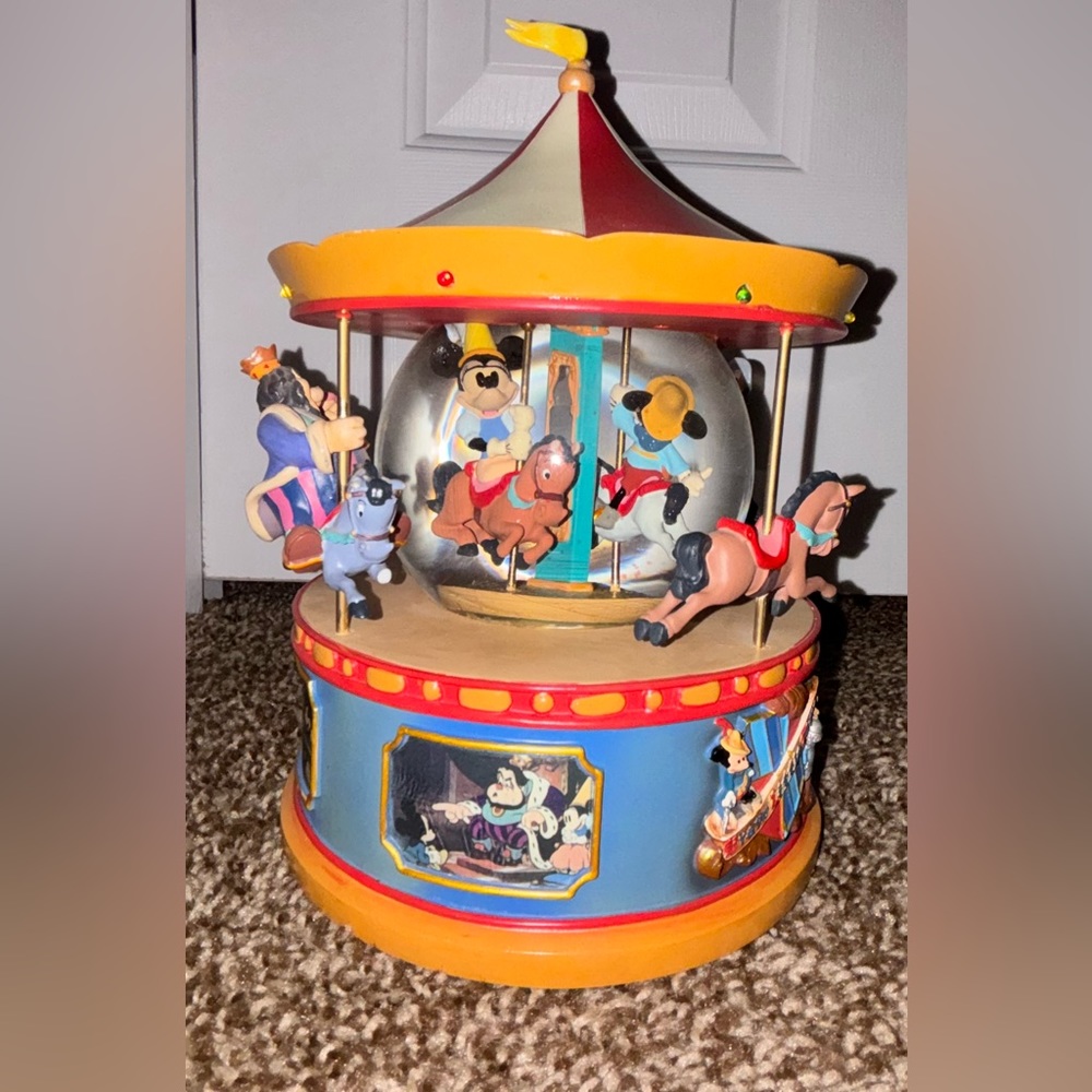 RARE - Vintage Disney Brave Little Tailor Snow Globe Carousel Music